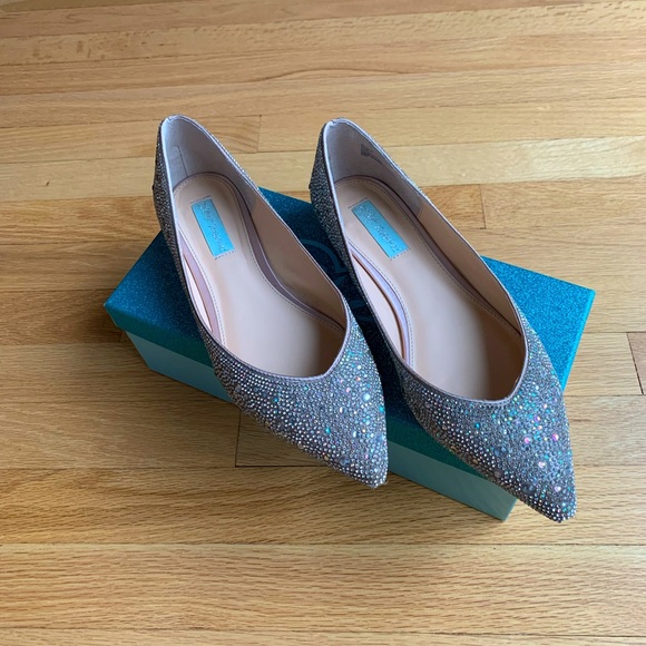 Betsey Johnson Nude Rhinestone Flats, size 9.5 - Picture 8 of 8